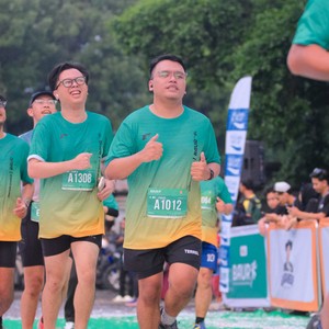 Race photo from BAUR RUN 2025