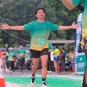 Race photo from BAUR RUN 2025