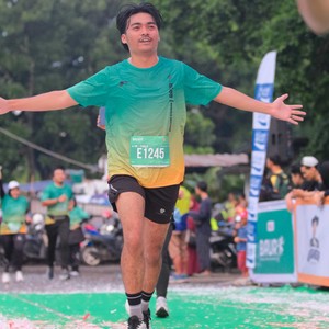 Race photo from BAUR RUN 2025