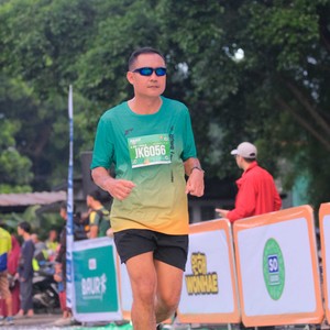 Race photo from BAUR RUN 2025