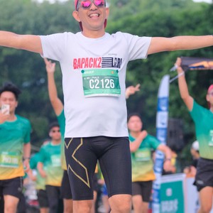 Race photo from BAUR RUN 2025