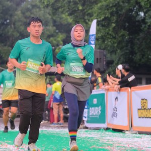 Race photo from BAUR RUN 2025