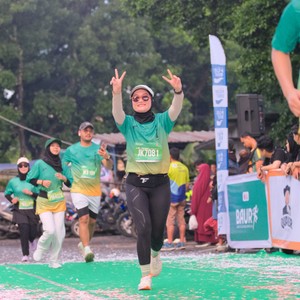 Race photo from BAUR RUN 2025