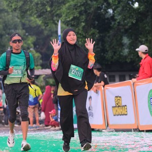 Race photo from BAUR RUN 2025