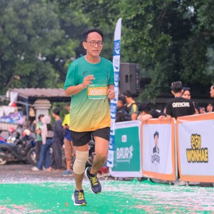 Race photo from BAUR RUN 2025