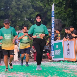 Race photo from BAUR RUN 2025