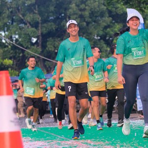 Race photo from BAUR RUN 2025