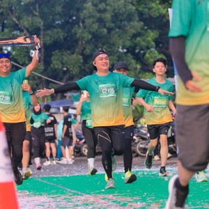 Race photo from BAUR RUN 2025