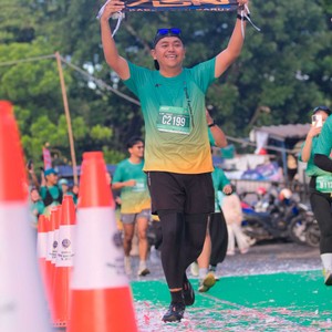Race photo from BAUR RUN 2025