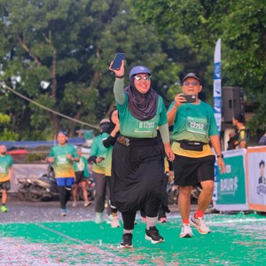 Race photo from BAUR RUN 2025