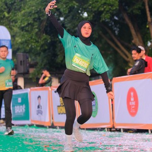 Race photo from BAUR RUN 2025