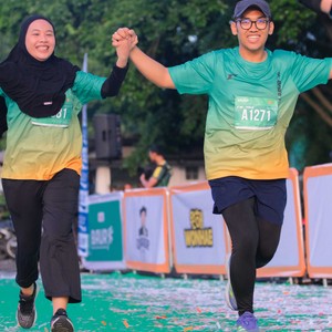 Race photo from BAUR RUN 2025