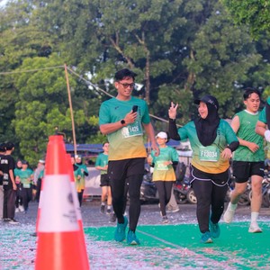 Race photo from BAUR RUN 2025