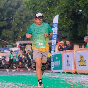 Race photo from BAUR RUN 2025