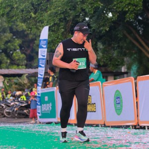Race photo from BAUR RUN 2025