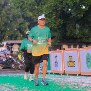 Race photo from BAUR RUN 2025