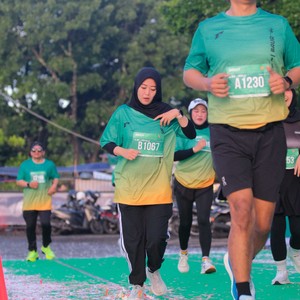 Race photo from BAUR RUN 2025