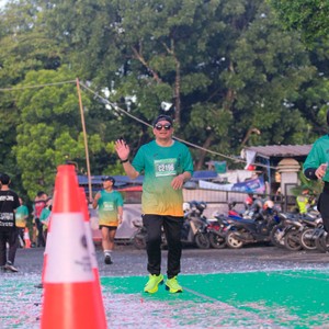 Race photo from BAUR RUN 2025