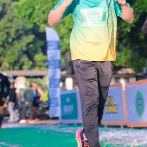 Race photo from BAUR RUN 2025