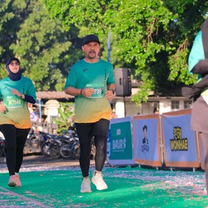 Race photo from BAUR RUN 2025