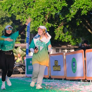 Race photo from BAUR RUN 2025