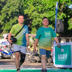Race photo from BAUR RUN 2025