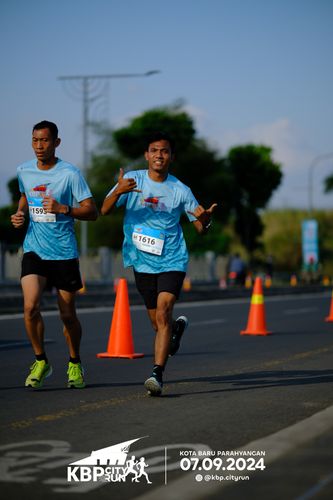 Race photo from KBP City Run 2024