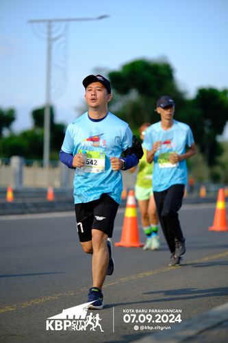 Race photo from KBP City Run 2024