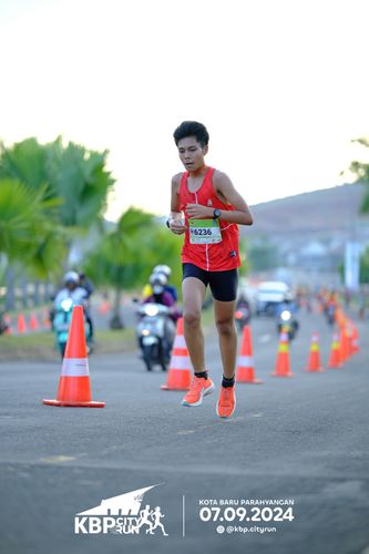 Race photo from KBP City Run 2024