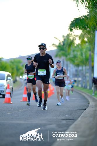 Race photo from KBP City Run 2024