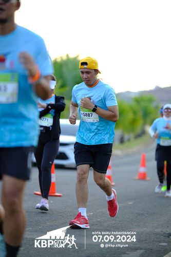Race photo from KBP City Run 2024