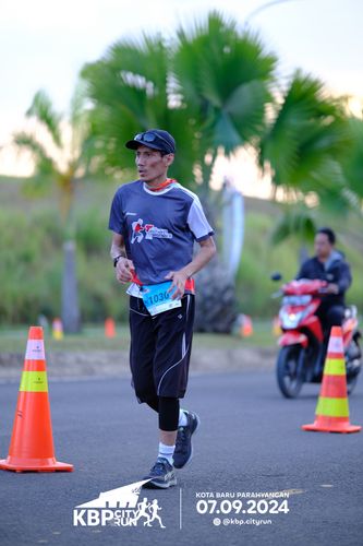 Race photo from KBP City Run 2024