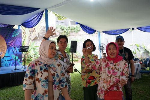 Race photo from Class of 84, 40 Years Togetherness