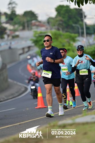 Race photo from KBP City Run 2024
