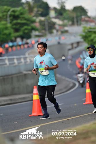 Race photo from KBP City Run 2024