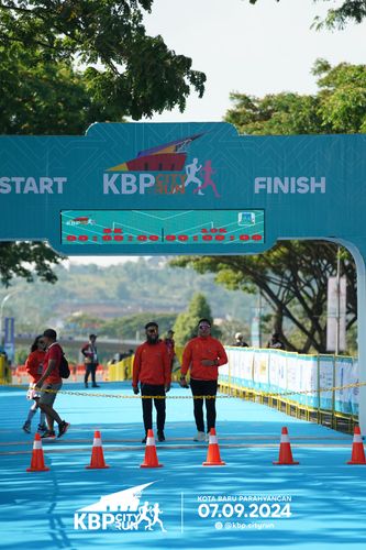 Race photo from KBP City Run 2024