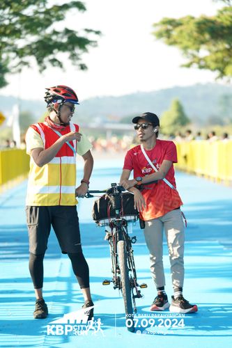 Race photo from KBP City Run 2024
