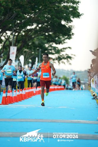 Race photo from KBP City Run 2024
