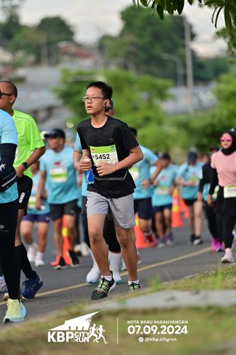 Race photo from KBP City Run 2024