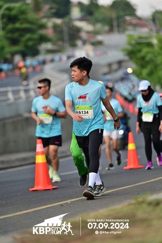 Race photo from KBP City Run 2024