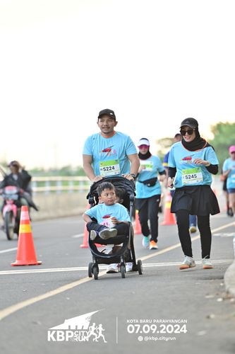 Race photo from KBP City Run 2024