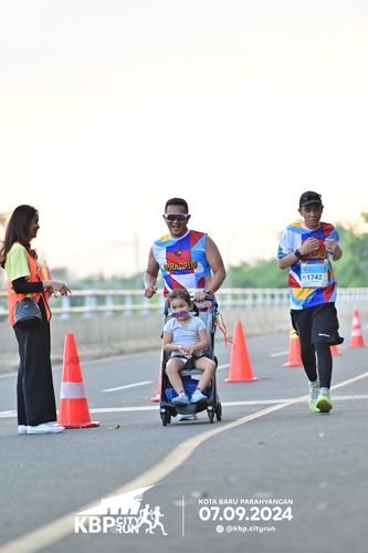 Race photo from KBP City Run 2024
