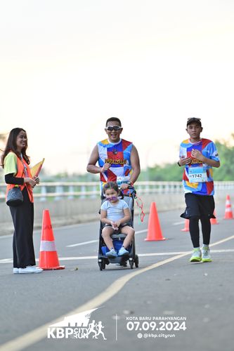 Race photo from KBP City Run 2024