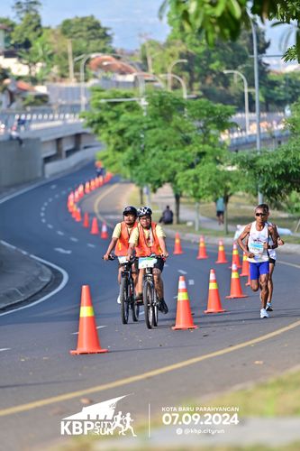 Race photo from KBP City Run 2024