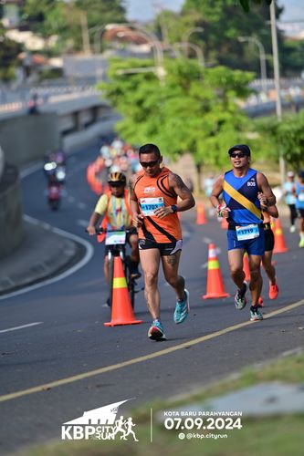 Race photo from KBP City Run 2024