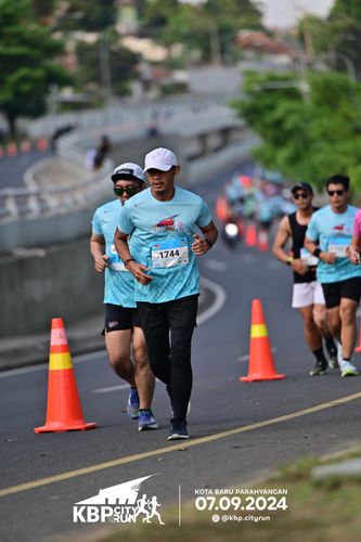 Race photo from KBP City Run 2024