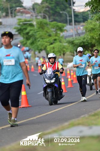 Race photo from KBP City Run 2024