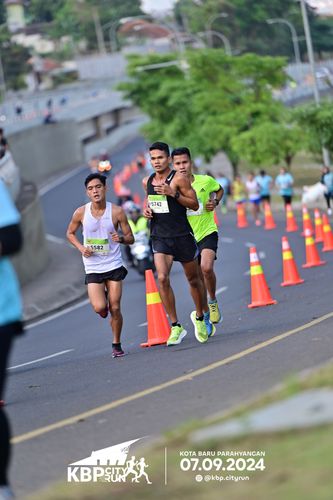 Race photo from KBP City Run 2024