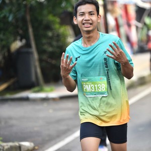 Race photo from BAUR RUN 2025