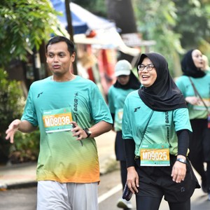 Race photo from BAUR RUN 2025